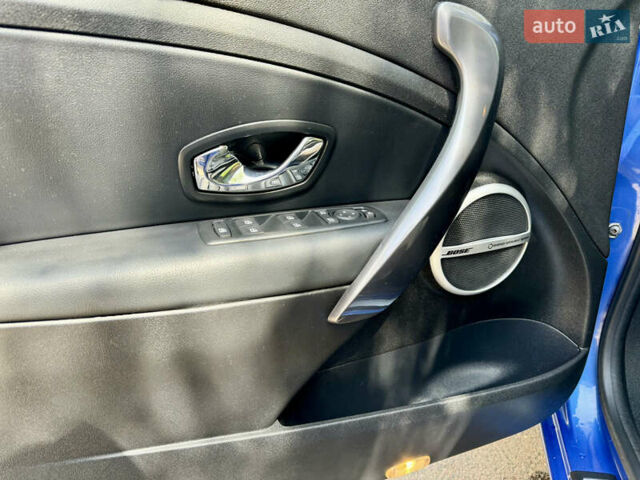 Синій Рено Меган, об'ємом двигуна 1.5 л та пробігом 230 тис. км за 9999 $, фото 10 на Automoto.ua