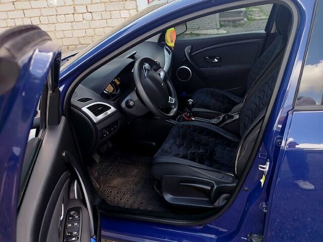 Синий Рено Меган, объемом двигателя 1.5 л и пробегом 262 тыс. км за 7600 $, фото 1 на Automoto.ua