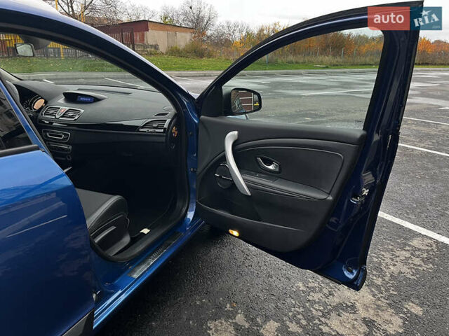 Синий Рено Меган, объемом двигателя 1.4 л и пробегом 238 тыс. км за 6950 $, фото 71 на Automoto.ua