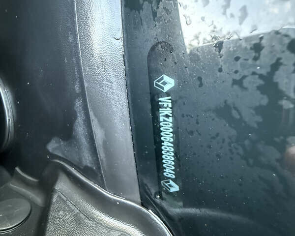 Синий Рено Меган, объемом двигателя 1.6 л и пробегом 205 тыс. км за 9300 $, фото 11 на Automoto.ua