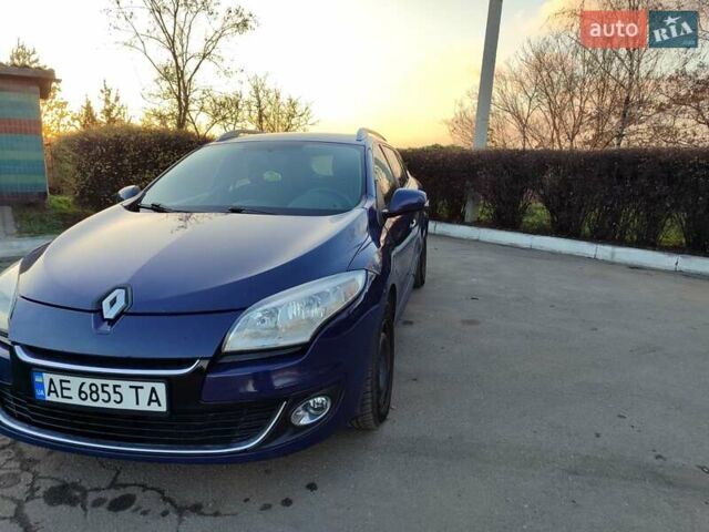 Синий Рено Меган, объемом двигателя 1.46 л и пробегом 200 тыс. км за 5900 $, фото 4 на Automoto.ua