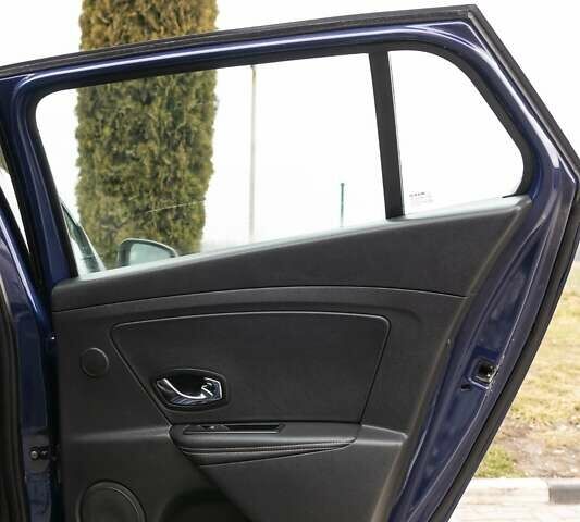 Синий Рено Меган, объемом двигателя 1.5 л и пробегом 233 тыс. км за 8199 $, фото 69 на Automoto.ua