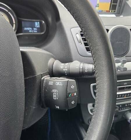 Синий Рено Меган, объемом двигателя 1.5 л и пробегом 281 тыс. км за 8000 $, фото 25 на Automoto.ua