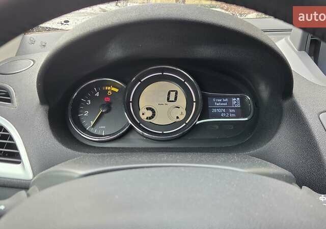 Синий Рено Меган, объемом двигателя 1.5 л и пробегом 281 тыс. км за 8000 $, фото 22 на Automoto.ua