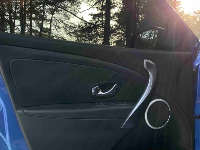 Синий Рено Меган, объемом двигателя 1.5 л и пробегом 273 тыс. км за 8150 $, фото 11 на Automoto.ua