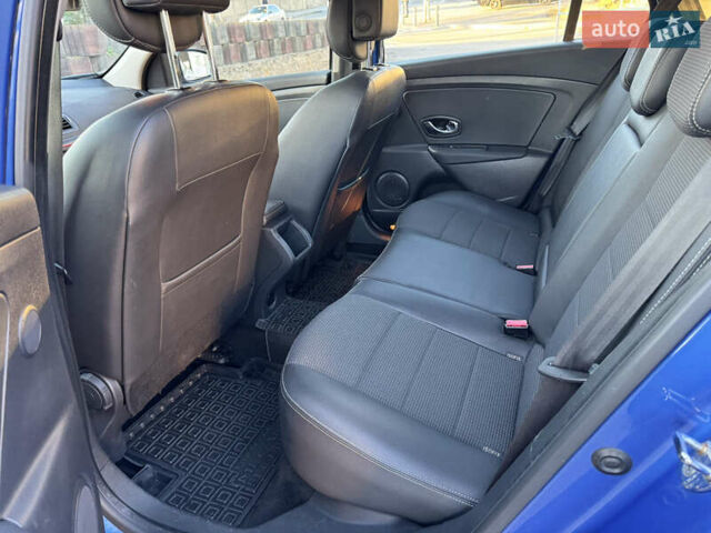 Синий Рено Меган, объемом двигателя 1.46 л и пробегом 295 тыс. км за 8988 $, фото 24 на Automoto.ua