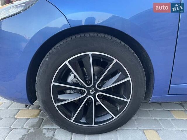 Синій Рено Меган, об'ємом двигуна 1.5 л та пробігом 272 тис. км за 8800 $, фото 6 на Automoto.ua