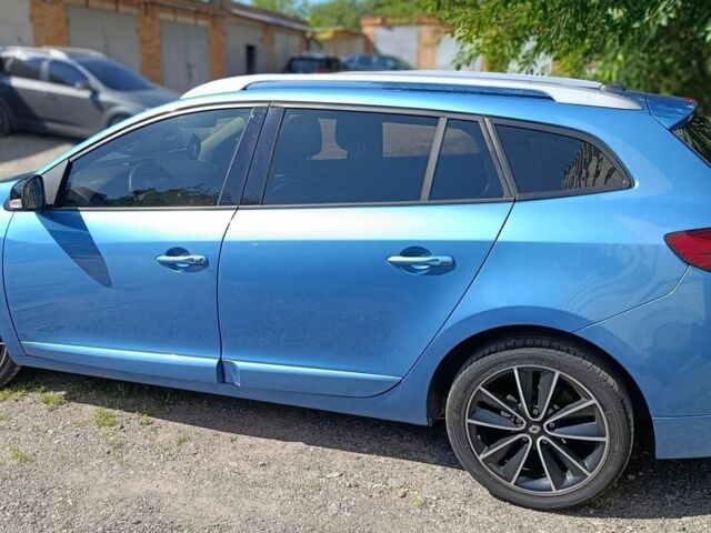 Синий Рено Меган, объемом двигателя 1.46 л и пробегом 286 тыс. км за 7900 $, фото 4 на Automoto.ua