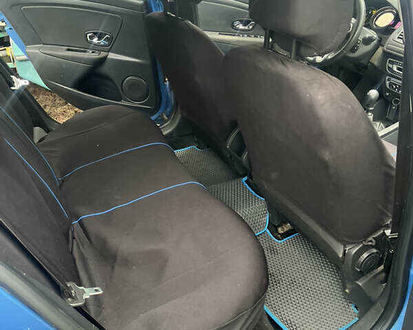 Синий Рено Меган, объемом двигателя 1.46 л и пробегом 247 тыс. км за 7800 $, фото 11 на Automoto.ua