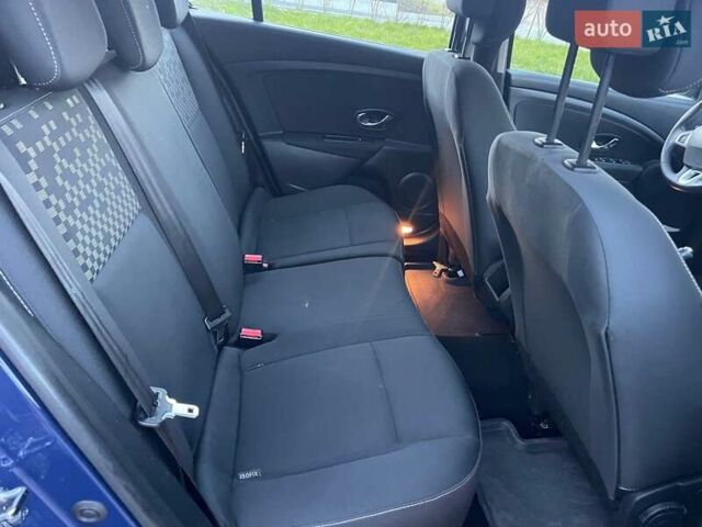 Синій Рено Меган, об'ємом двигуна 1.6 л та пробігом 211 тис. км за 7250 $, фото 37 на Automoto.ua