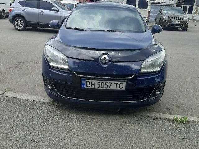 Синий Рено Меган, объемом двигателя 1.5 л и пробегом 230 тыс. км за 6800 $, фото 4 на Automoto.ua
