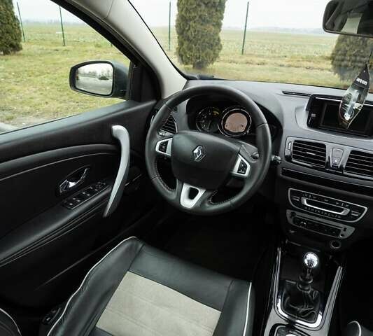 Синий Рено Меган, объемом двигателя 1.5 л и пробегом 233 тыс. км за 8199 $, фото 62 на Automoto.ua