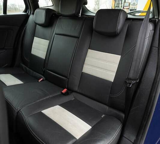 Синий Рено Меган, объемом двигателя 1.46 л и пробегом 197 тыс. км за 8199 $, фото 86 на Automoto.ua