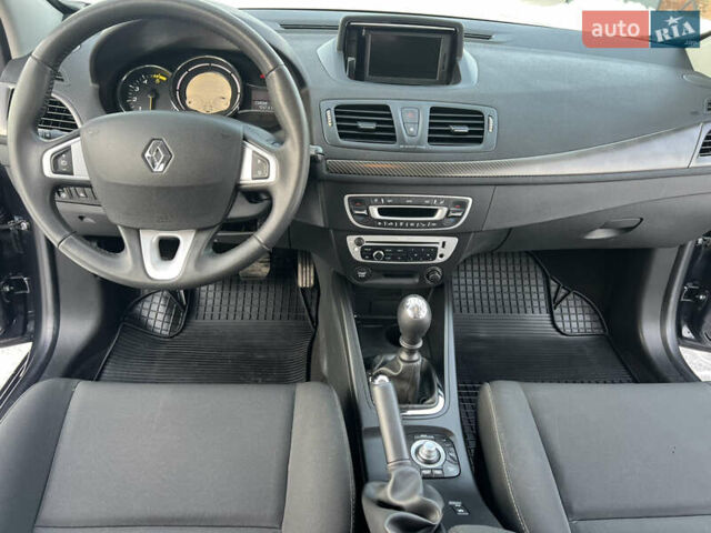 Синій Рено Меган, об'ємом двигуна 1.5 л та пробігом 234 тис. км за 8200 $, фото 26 на Automoto.ua