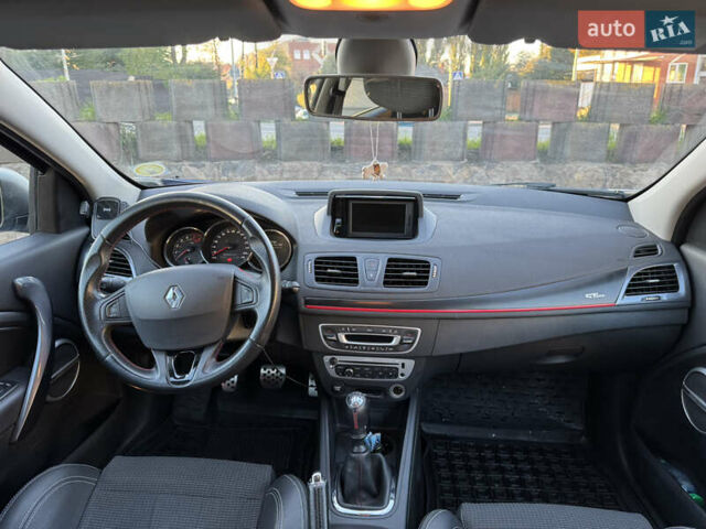 Синий Рено Меган, объемом двигателя 1.46 л и пробегом 295 тыс. км за 8988 $, фото 21 на Automoto.ua