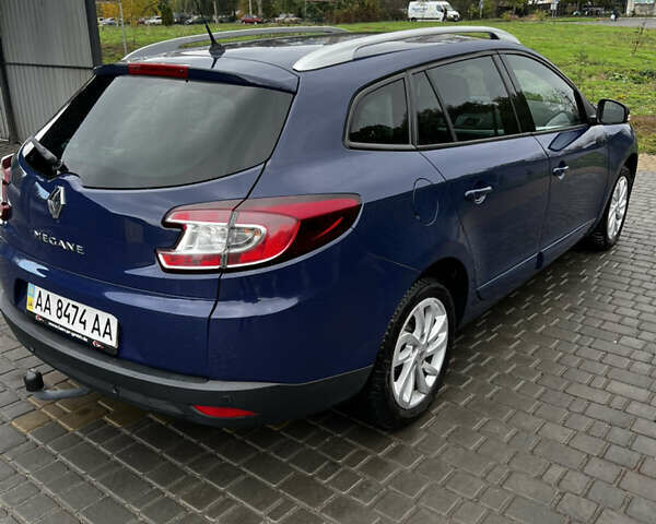 Рено Меган 2012 у Александрие на Automoto.ua Синій Рено Меган, об'ємом двигуна 1.5 л та пробігом 300 тис. км за 7400 $, фото 4 на Automoto.ua