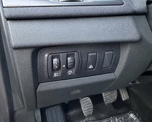 Синій Рено Меган, об'ємом двигуна 1.6 л та пробігом 211 тис. км за 7300 $, фото 14 на Automoto.ua