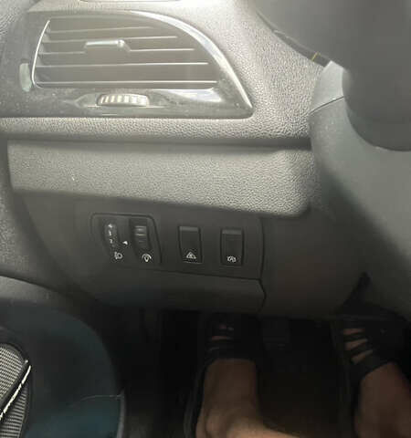 Синій Рено Меган, об'ємом двигуна 1.46 л та пробігом 240 тис. км за 6900 $, фото 12 на Automoto.ua