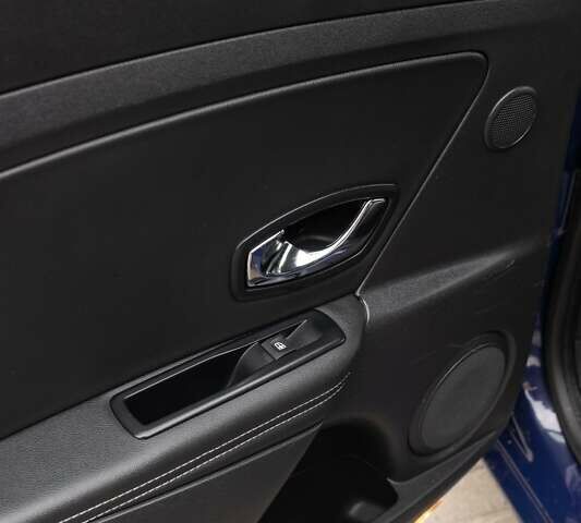 Синий Рено Меган, объемом двигателя 1.46 л и пробегом 197 тыс. км за 8199 $, фото 88 на Automoto.ua