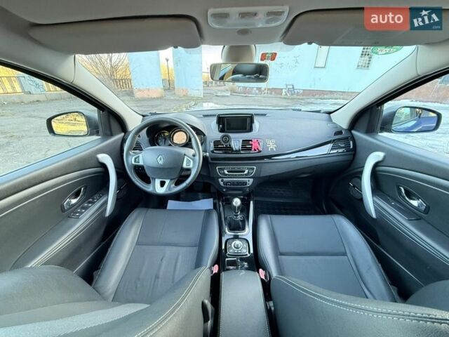 Синій Рено Меган, об'ємом двигуна 1.46 л та пробігом 265 тис. км за 8200 $, фото 5 на Automoto.ua