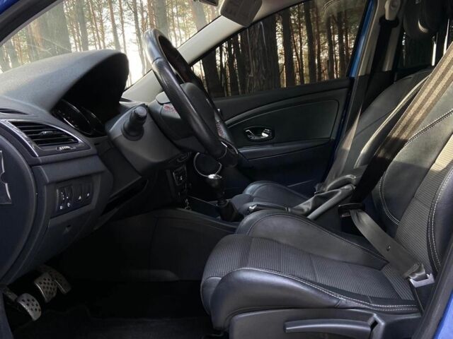 Синий Рено Меган, объемом двигателя 1.5 л и пробегом 273 тыс. км за 8150 $, фото 12 на Automoto.ua