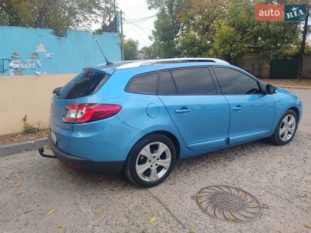 Синий Рено Меган, объемом двигателя 1.46 л и пробегом 245 тыс. км за 7700 $, фото 2 на Automoto.ua