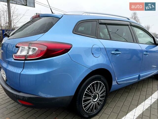 Синій Рено Меган, об'ємом двигуна 1.6 л та пробігом 222 тис. км за 8500 $, фото 5 на Automoto.ua