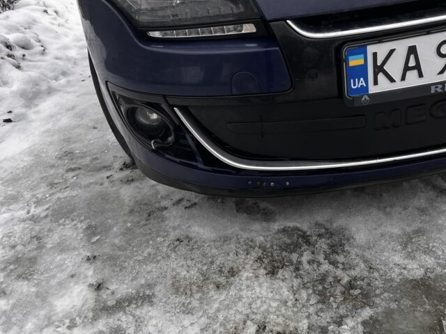 Синий Рено Меган, объемом двигателя 1.5 л и пробегом 250 тыс. км за 7050 $, фото 4 на Automoto.ua
