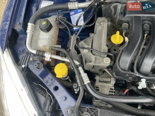 Синий Рено Меган, объемом двигателя 1.6 л и пробегом 175 тыс. км за 7500 $, фото 69 на Automoto.ua