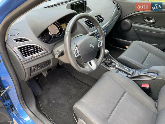Синий Рено Меган, объемом двигателя 1.5 л и пробегом 284 тыс. км за 8300 $, фото 11 на Automoto.ua