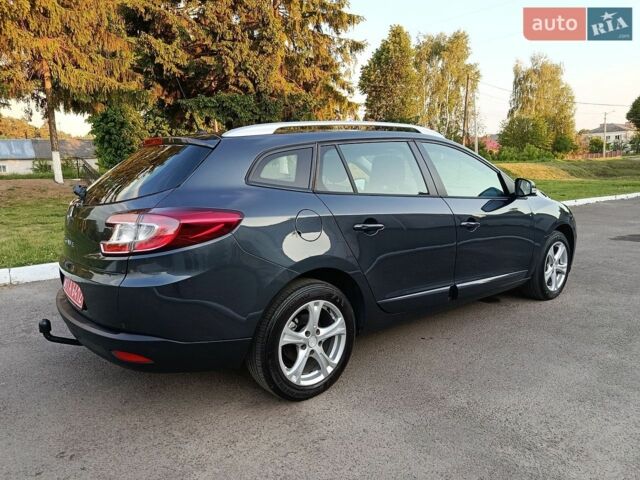 Синий Рено Меган, объемом двигателя 1.6 л и пробегом 235 тыс. км за 7600 $, фото 41 на Automoto.ua