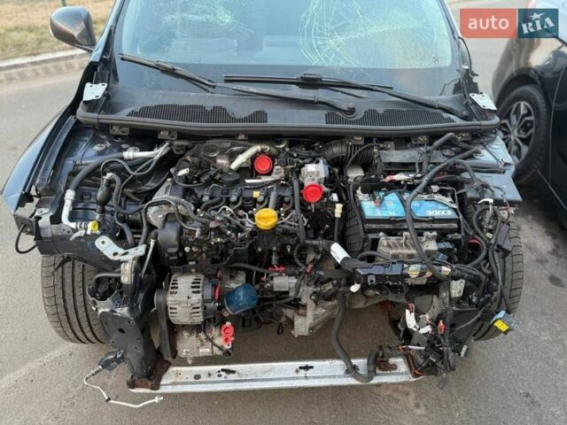 Синий Рено Меган, объемом двигателя 1.46 л и пробегом 230 тыс. км за 2300 $, фото 12 на Automoto.ua