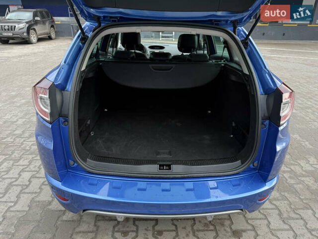 Синий Рено Меган, объемом двигателя 1.6 л и пробегом 338 тыс. км за 6999 $, фото 35 на Automoto.ua