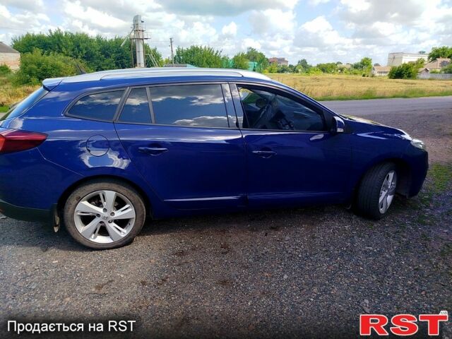 Синий Рено Меган, объемом двигателя 1.5 л и пробегом 262 тыс. км за 7600 $, фото 3 на Automoto.ua