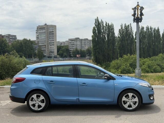 Синий Рено Меган, объемом двигателя 1.5 л и пробегом 251 тыс. км за 6600 $, фото 9 на Automoto.ua