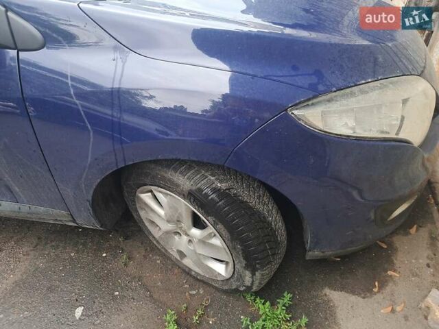 Синій Рено Меган, об'ємом двигуна 1.46 л та пробігом 254 тис. км за 7500 $, фото 10 на Automoto.ua