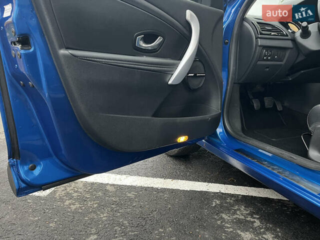 Синій Рено Меган, об'ємом двигуна 1.4 л та пробігом 238 тис. км за 6950 $, фото 39 на Automoto.ua