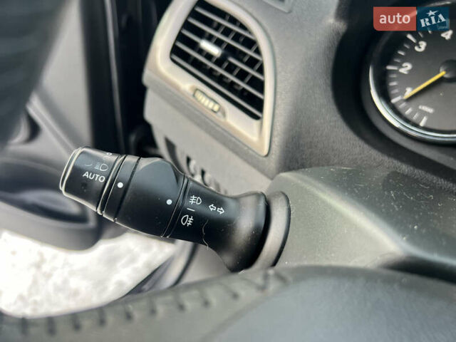 Синій Рено Меган, об'ємом двигуна 1.5 л та пробігом 234 тис. км за 8200 $, фото 28 на Automoto.ua