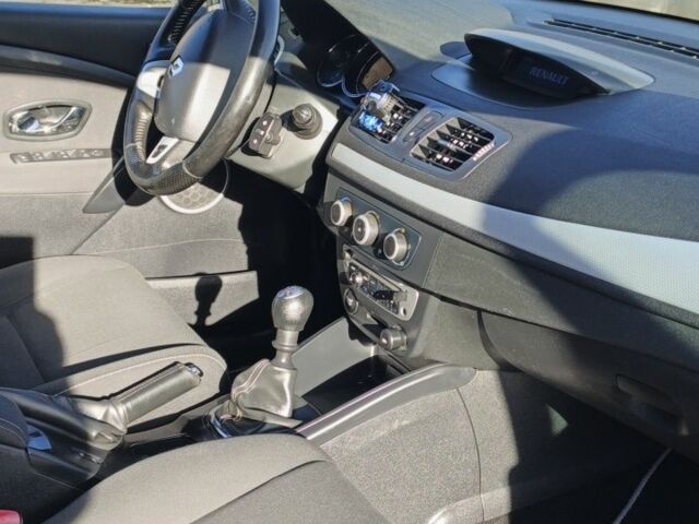 Синий Рено Меган, объемом двигателя 0 л и пробегом 250 тыс. км за 6950 $, фото 15 на Automoto.ua