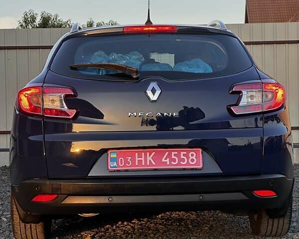 Синій Рено Меган, об'ємом двигуна 1.6 л та пробігом 211 тис. км за 7300 $, фото 6 на Automoto.ua