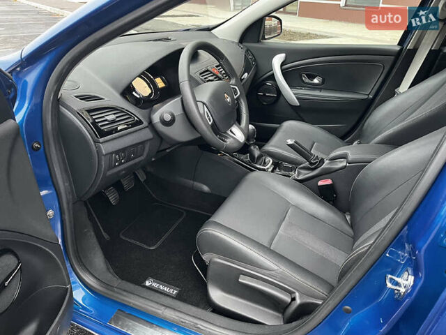 Синий Рено Меган, объемом двигателя 1.4 л и пробегом 238 тыс. км за 6950 $, фото 40 на Automoto.ua