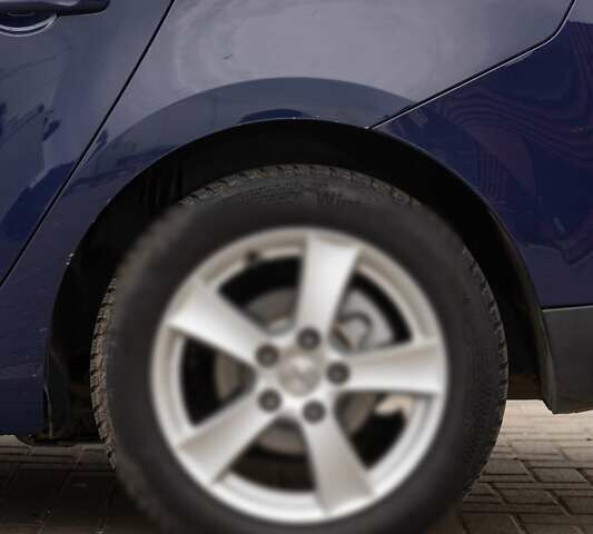 Синий Рено Меган, объемом двигателя 1.46 л и пробегом 197 тыс. км за 8199 $, фото 39 на Automoto.ua