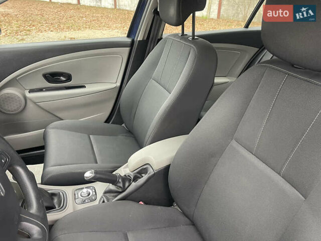 Синий Рено Меган, объемом двигателя 1.6 л и пробегом 175 тыс. км за 6999 $, фото 49 на Automoto.ua