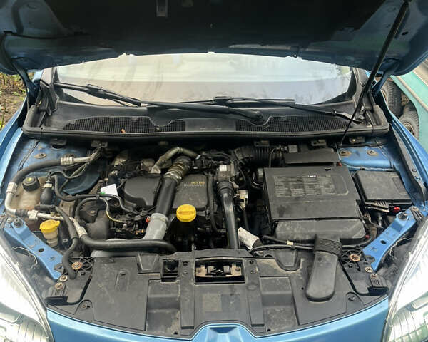 Синий Рено Меган, объемом двигателя 1.46 л и пробегом 247 тыс. км за 7800 $, фото 9 на Automoto.ua