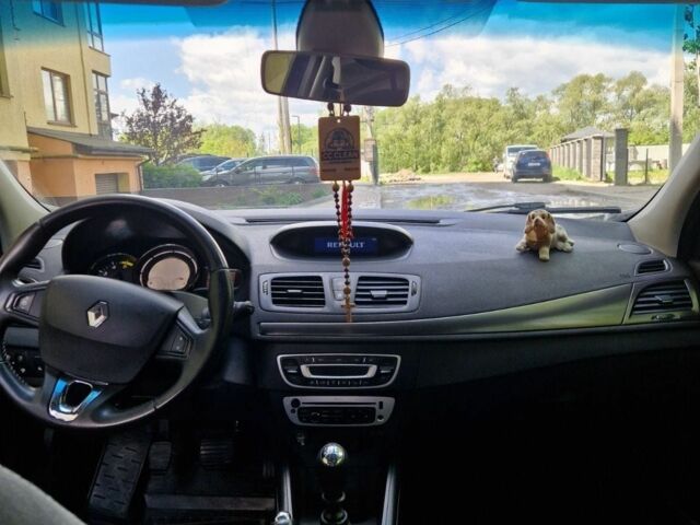 Синій Рено Меган, об'ємом двигуна 0 л та пробігом 195 тис. км за 7115 $, фото 5 на Automoto.ua