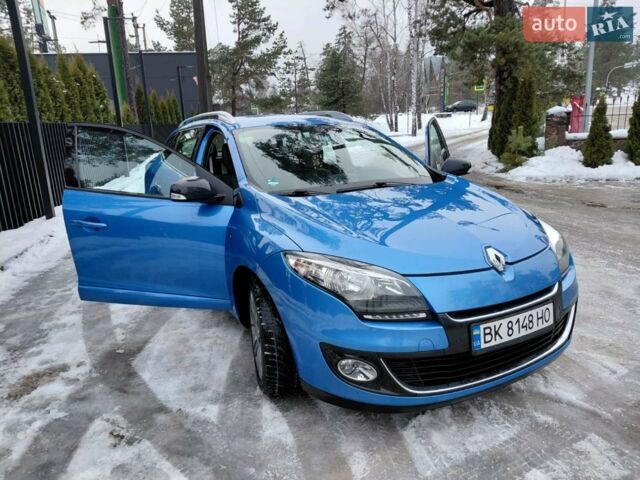 Синій Рено Меган, об'ємом двигуна 1.46 л та пробігом 303 тис. км за 7500 $, фото 4 на Automoto.ua