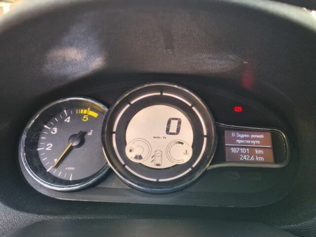 Синій Рено Меган, об'ємом двигуна 0 л та пробігом 195 тис. км за 7115 $, фото 9 на Automoto.ua
