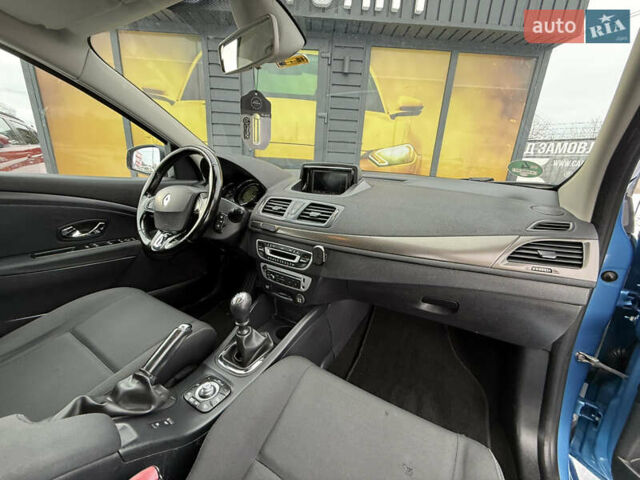 Синий Рено Меган, объемом двигателя 1.5 л и пробегом 286 тыс. км за 7800 $, фото 24 на Automoto.ua