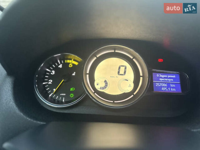 Синий Рено Меган, объемом двигателя 1.5 л и пробегом 257 тыс. км за 8600 $, фото 18 на Automoto.ua