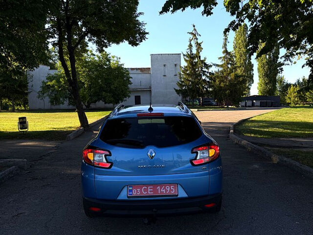 Синий Рено Меган, объемом двигателя 1.5 л и пробегом 242 тыс. км за 8850 $, фото 5 на Automoto.ua